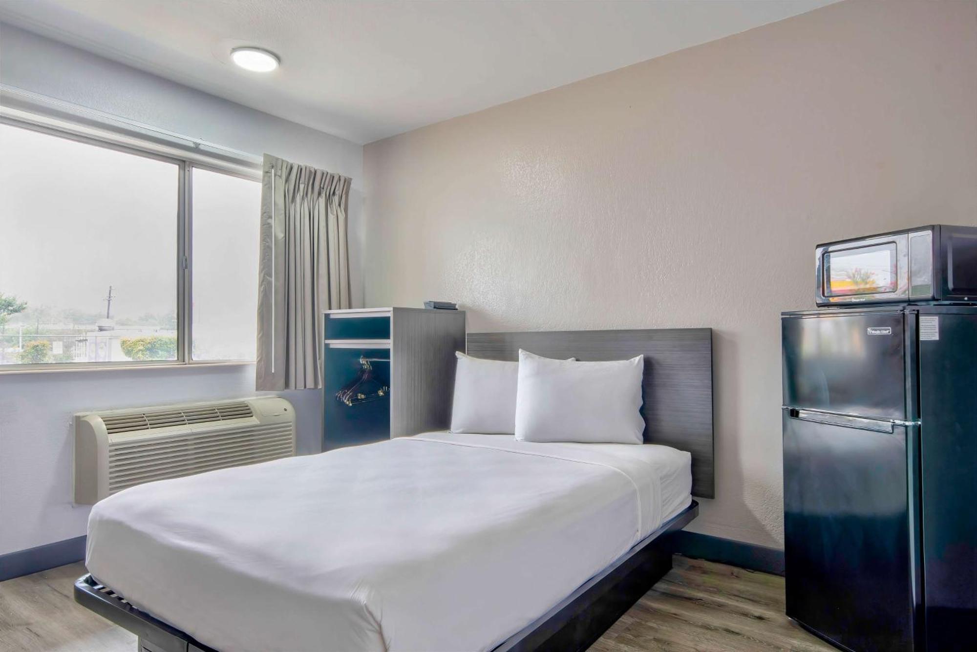 Motel 6-Austin, Tx - North ภายนอก รูปภาพ