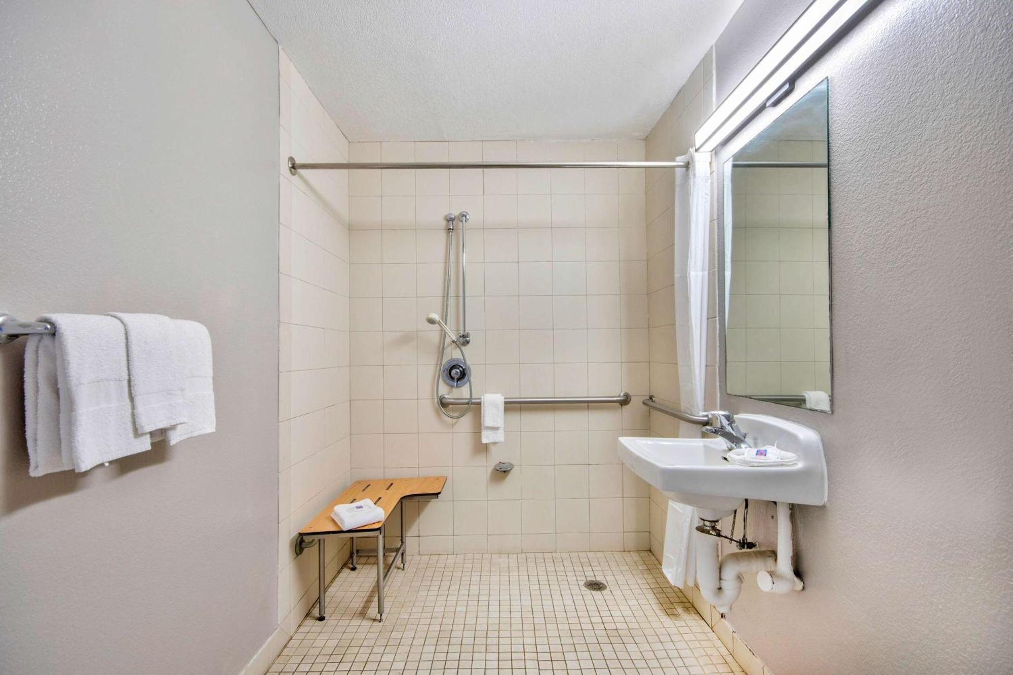 Motel 6-Austin, Tx - North ภายนอก รูปภาพ
