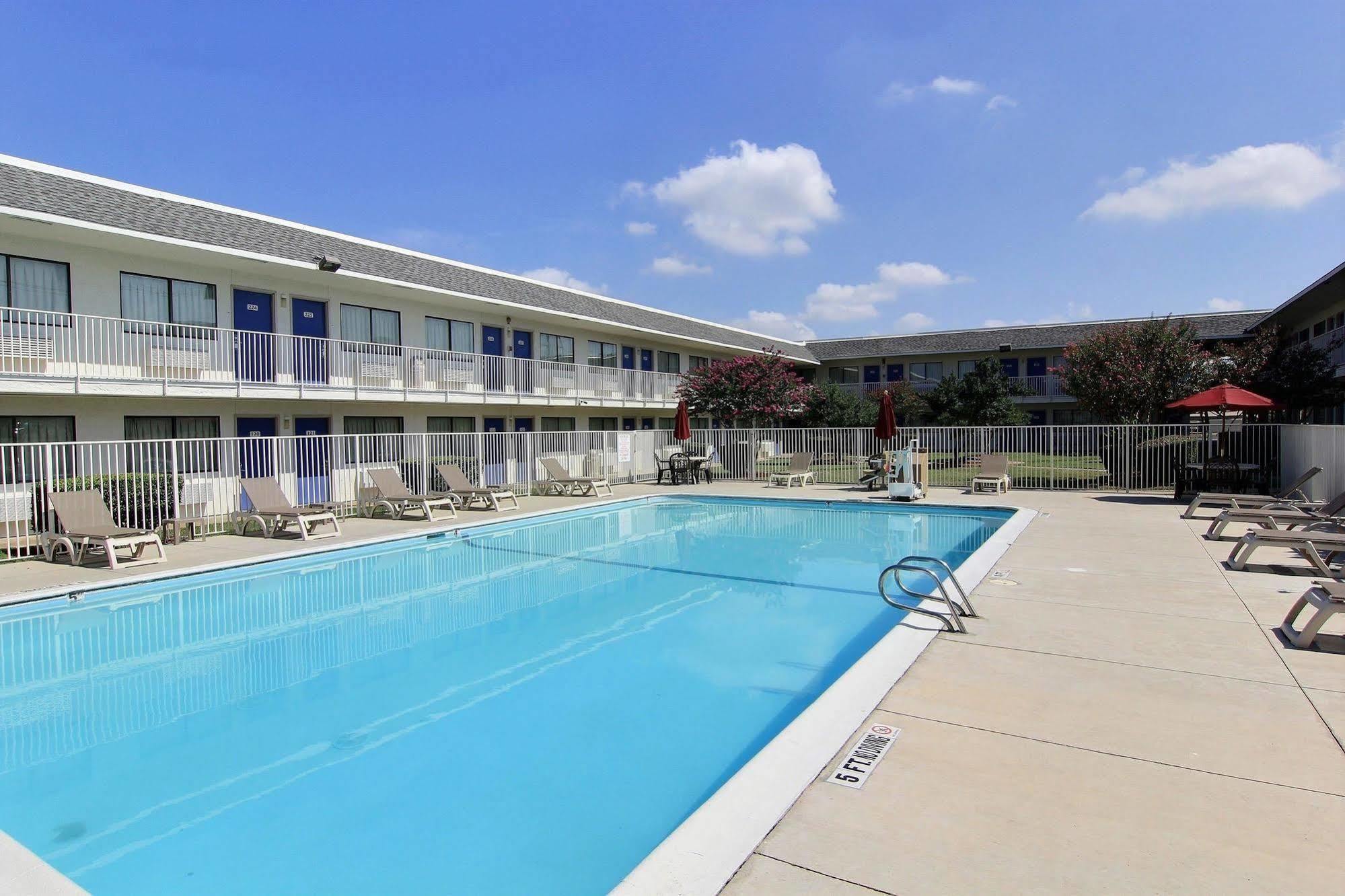 Motel 6-Austin, Tx - North ภายนอก รูปภาพ